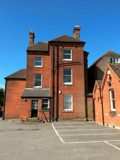 6 Bedroom Flat To Rent In Saint Dunstans Street, CT2