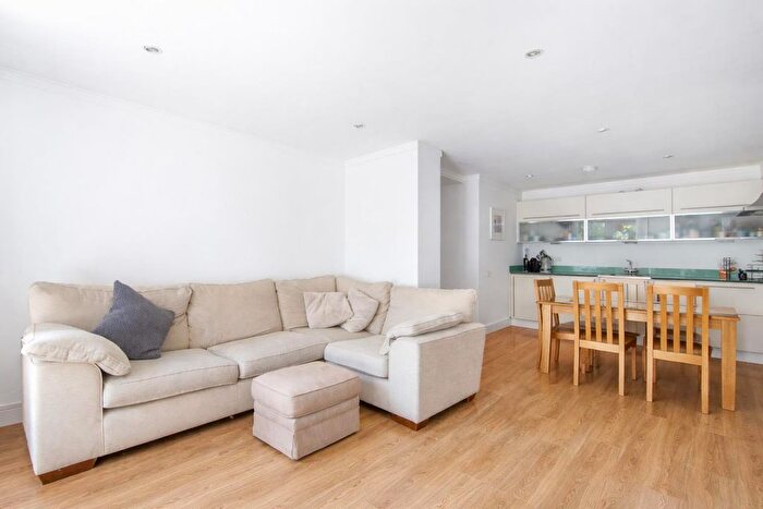 2 Bedroom Property To Rent In Hallam Street, Fitzrovia, London, W1W