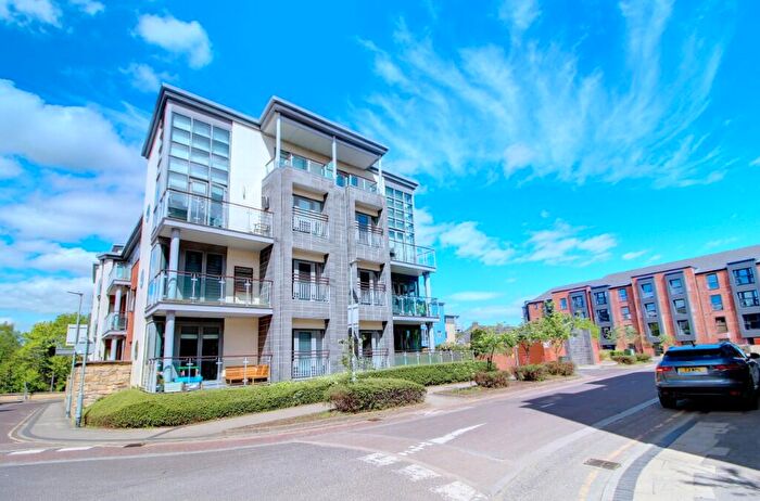 1 Bedroom Apartment To Rent In Fairway Court, Fletcher Road, Gateshead, Tyne And Wear, NE8