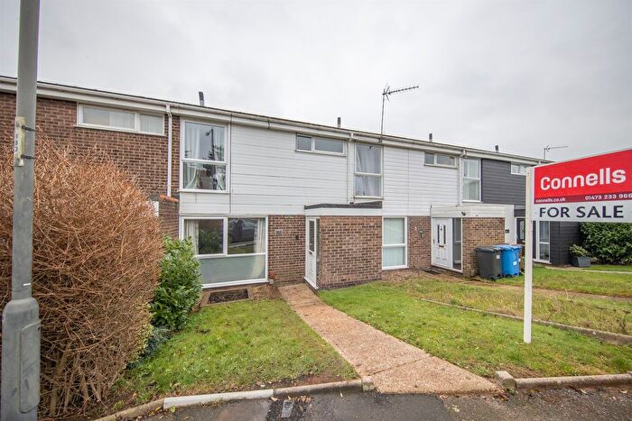 3 Bedroom Terraced House For Sale In Fountains Road, Ipswich, IP2