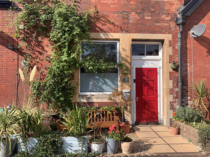 1 Bedroom Flat For Sale In Station Court, Northcote Road, St. George, Bristol, BS5