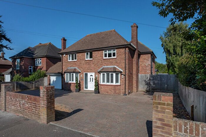 4 Bedroom Detached House For Sale In Cornwallis Avenue, Folkestone, CT19