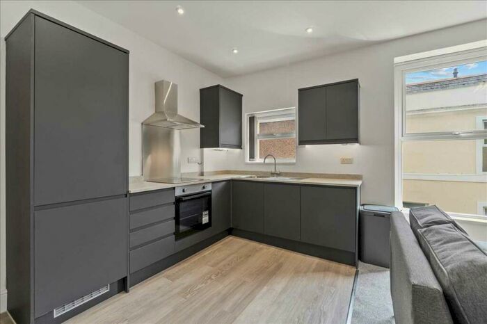 1 Bedroom Apartment To Rent In Chedworth Street, Plymouth, PL4