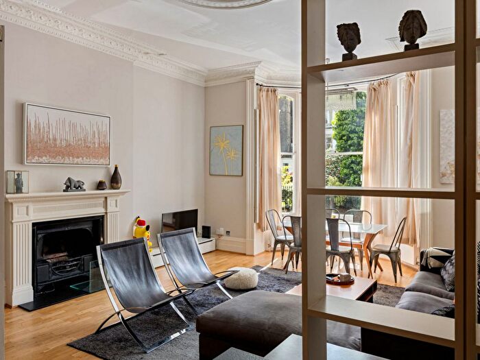 2 Bedroom Flat For Sale In Lexham Gardens, London, W8