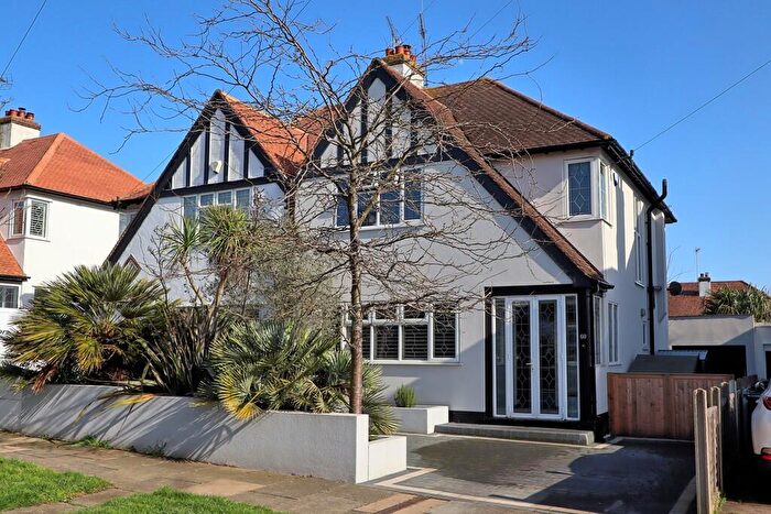4 Bedroom Semi Detached House For Sale In Marine Estate, Leigh On Sea, SS9