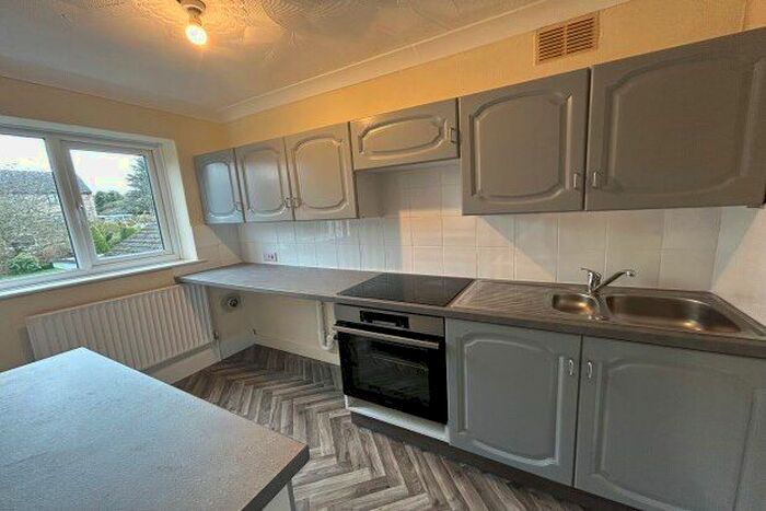 1 Bedroom Flat To Rent In Applehaigh Lane, Wakefield, WF4
