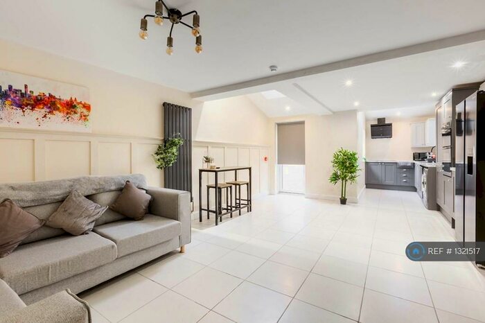 6 Bedroom Terraced House To Rent In Kelso Road, Liverpool, L6