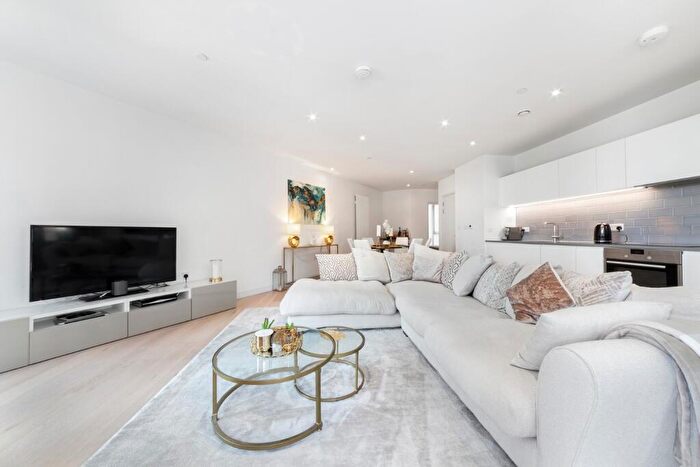 2 Bedroom Apartment For Sale In Liner House, Royal Wharf, E16