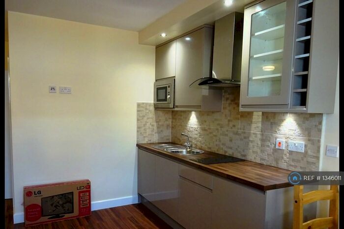 Studio To Rent In Old Christchurch Road, Bournemouth, BH1