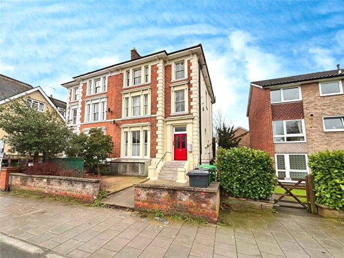 1 Bedroom Flat To Rent In Ewell Road, Surbiton, KT6