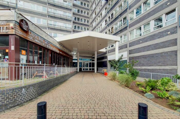 2 Bedroom Flat To Rent In Caldewood Street, London, SE18