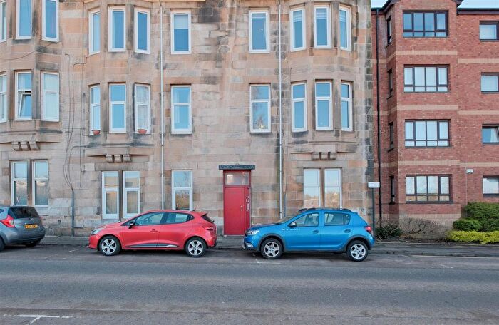 2 Bedroom Flat For Sale In Kemp Street, Hamilton, ML3