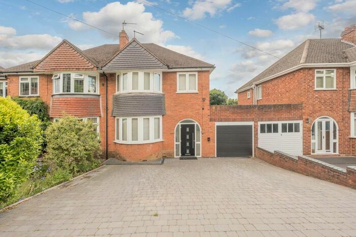 3 Bedroom Semi-Detached House For Sale In Orton Lane, Wombourne, Wolverhampton, WV5