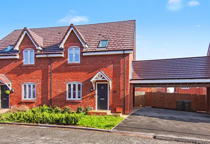 3 Bedroom Semi Detached House For Sale In Hollyberry Way, Allesley, CV5