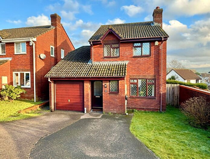 3 Bedroom Detached House For Sale In Spring Park, Woolwell, Plymouth, PL6