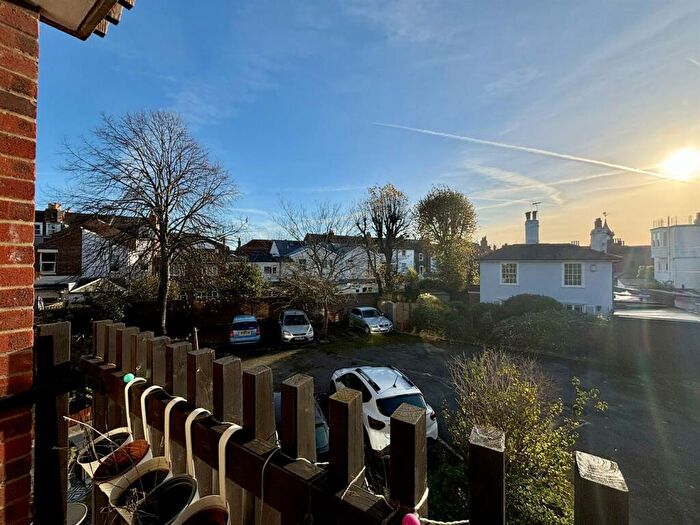 1 Bedroom Flat For Sale In Bush Street East, Southsea, PO5