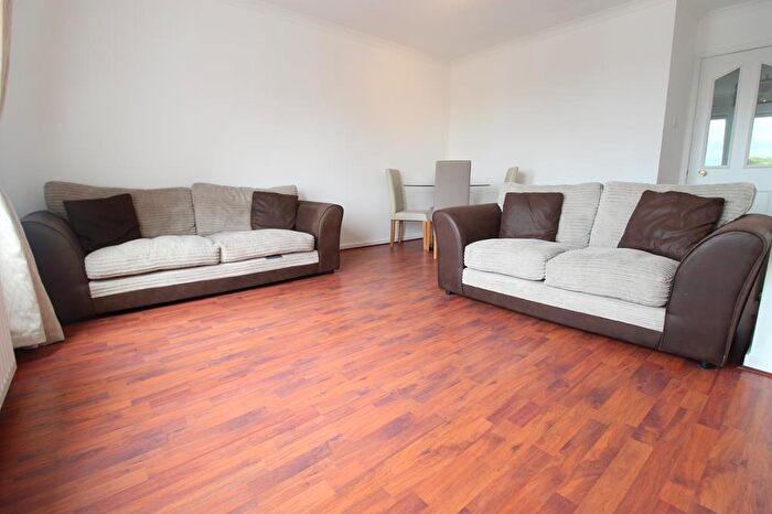 2 Bedroom Flat To Rent In Craigie Loanings, Aberdeen, AB25