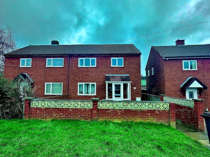 3 Bedroom Property To Rent In Kitwood Avenue, Tamworth, B78