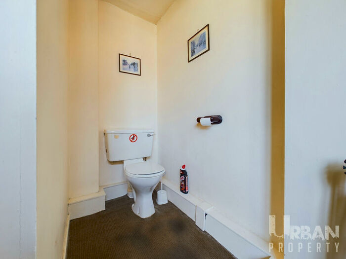 3 Bedroom Terraced House For Sale In Dryden Street, Hull, Yorkshire, HU8