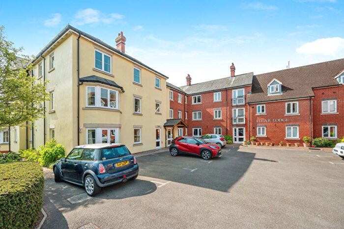 1 Bedroom Flat For Sale In Howsell Road, Malvern, WR14