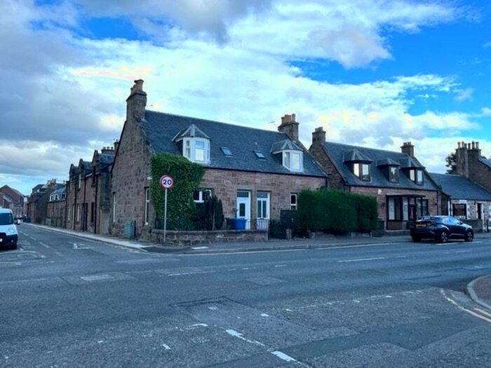 2 Bedroom End Of Terrace House To Rent In Kenneth Street, Inverness, IV3