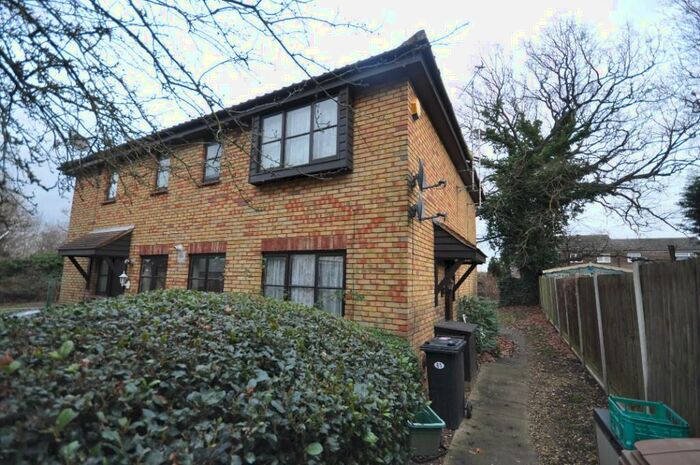 1 Bedroom Cluster House To Rent In Hurrell Down, CM3