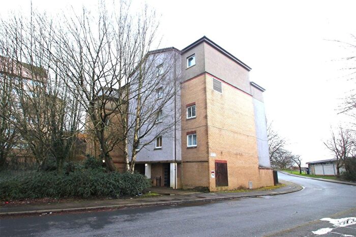 2 Bedroom Flat For Sale In Lenzie Place, Springburn, Glasgow, G21