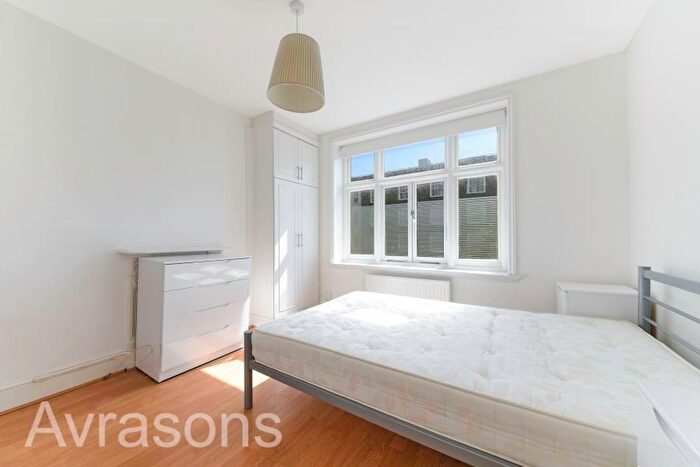 1 Bedroom Flat To Rent In Vauxhall Walk, London, SE11