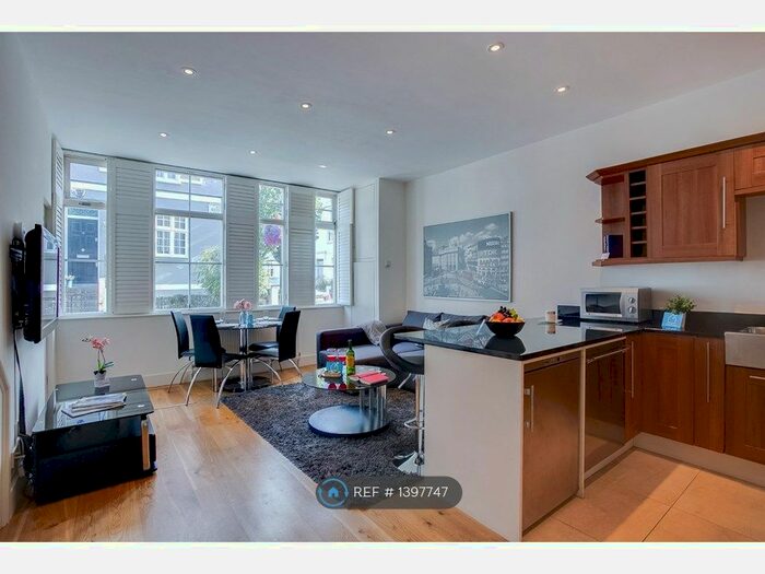 1 Bedroom Flat To Rent In Redfield Lane, London, SW5