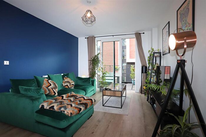 2 Bedroom Apartment To Rent In Middlewood Locks, Salford, M5