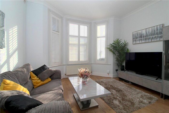 2 Bedroom Maisonette To Rent In Brighton Road, South Croydon, CR2
