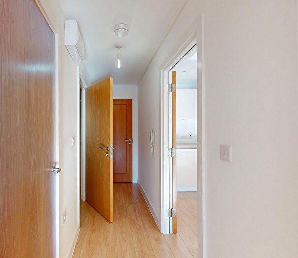 1 Bedroom Flat To Rent In Trundleys Road, London, SE8