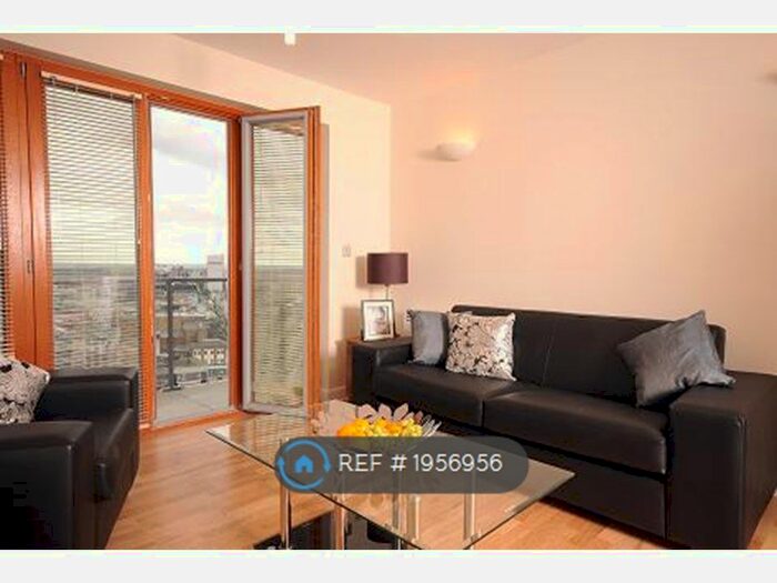 2 Bedroom Flat To Rent In Icon Building, Ilford, IG1