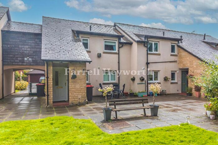 2 Bedroom Flat For Sale In Maple Road, Garstang, Preston, PR3