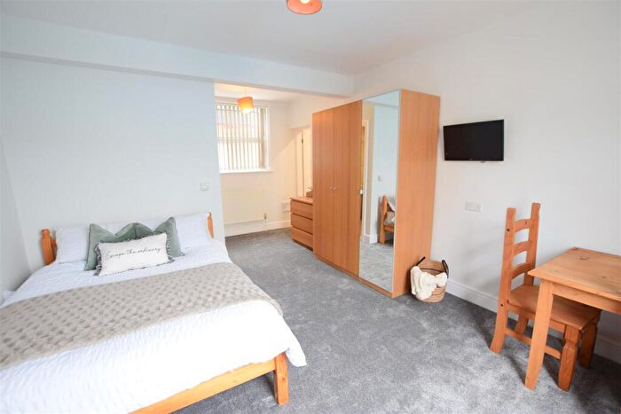 Studio To Rent In West End Studio - Moor Street, LN1