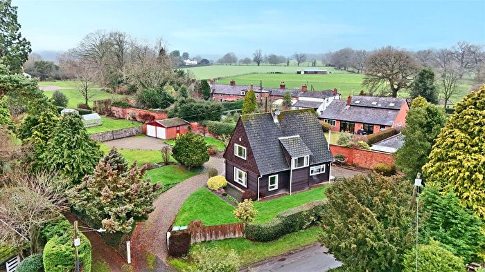 3 Bedroom Detached House For Sale In Willow Street, Overton-On-Dee., LL13