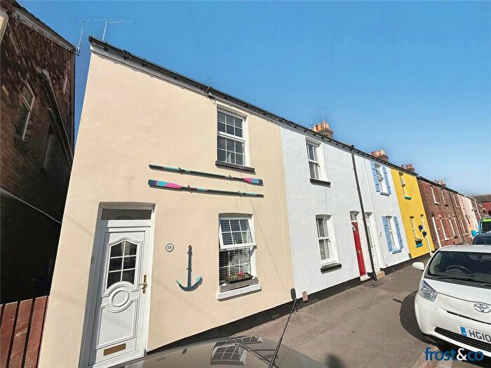 2 Bedroom End Of Terrace House For Sale In Stanley Road, Poole, Dorset, BH15