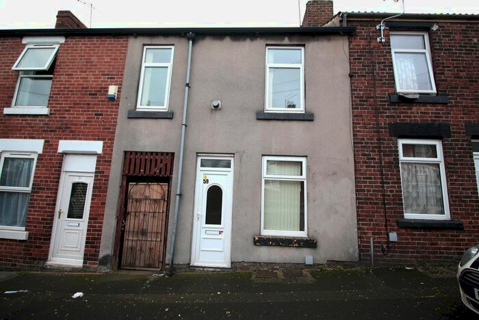 Detached House To Rent In Fox Street, Rotherham, S61