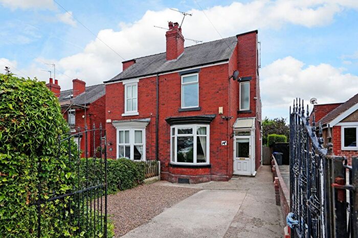 3 Bedroom Semi-Detached House For Sale In High Greave, Ecclesfield, S5