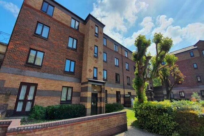 1 Bedroom Flat To Rent In Berlington Court, Bristol, BS1