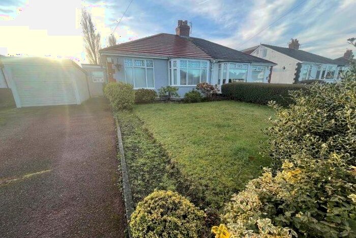 2 Bedroom Bungalow To Rent In Silver Birch Way, Liverpool, L31