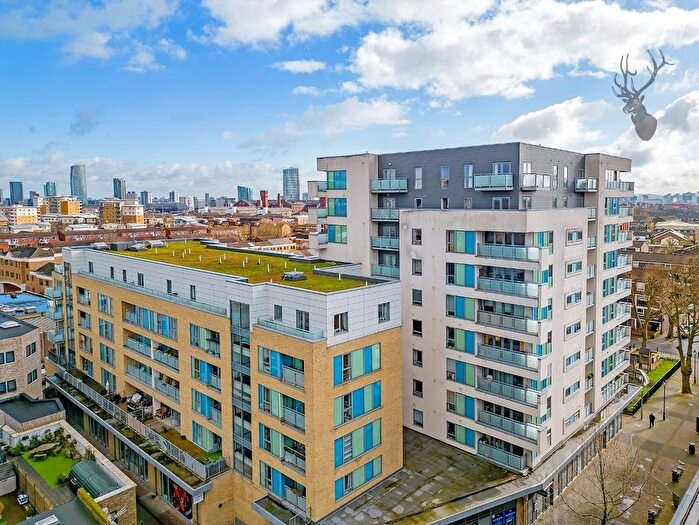 2 Bedroom Flat To Rent In Vernon Road, Bow, E3