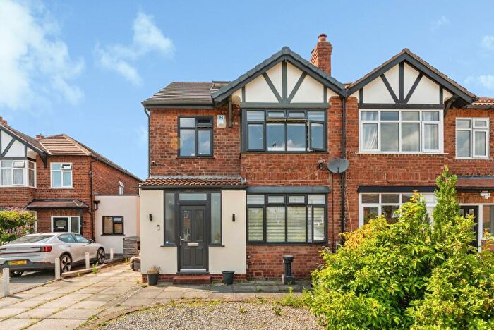 4 Bedroom Semi Detached House For Sale In Mannings Lane South, Chester, Cheshire, CH2