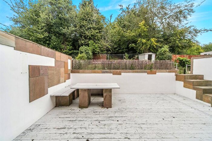 3 Bedroom Terraced House For Sale In Rodway Road, Tilehurst, Reading, RG30