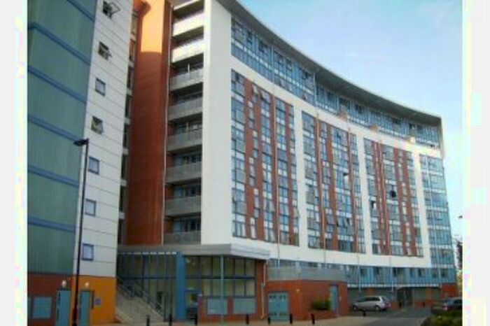 Studio To Rent In Leamore Court, Meath Cresent, Bethnal Green, E2