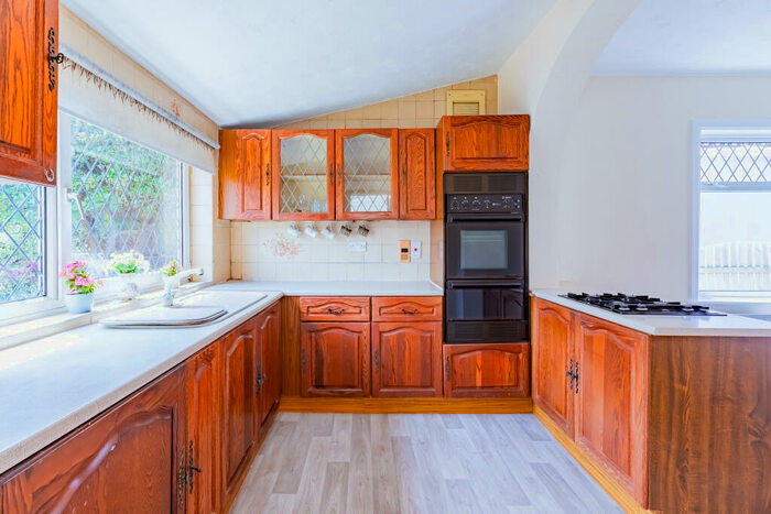 3 Bedroom Bungalow For Sale In Risdale Road, Ashton Vale, Bristol, BS3