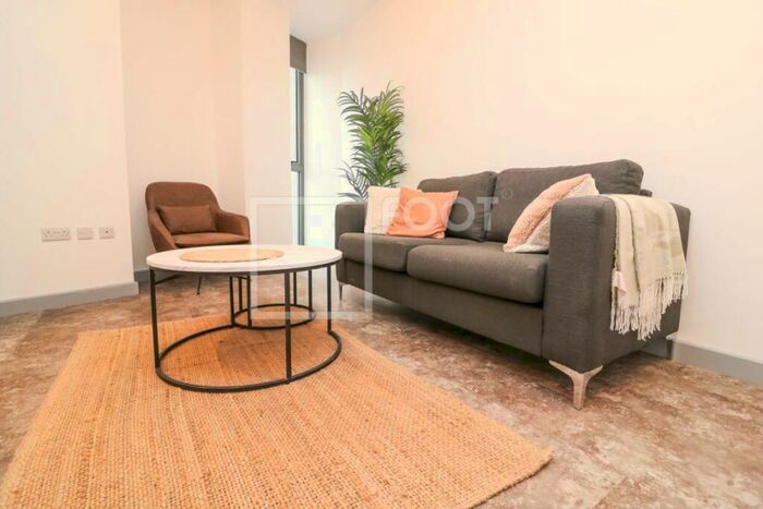 2 Bedroom Apartment To Rent In Highpoint, Exclusive Luxury Apartments, BD1