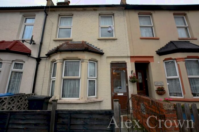 2 Bedroom Terraced House To Rent In Wentworth Road, Croydon, CR0