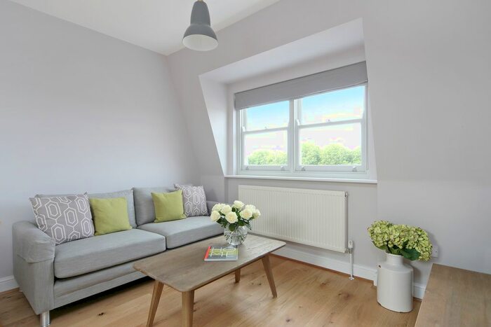 2 Bedroom Flat To Rent In Wandsworth Bridge Road, London, SW6