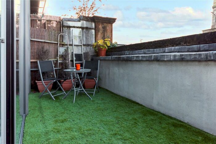 1 Bedroom Flat For Sale In Ingram Street, Glasgow, G1